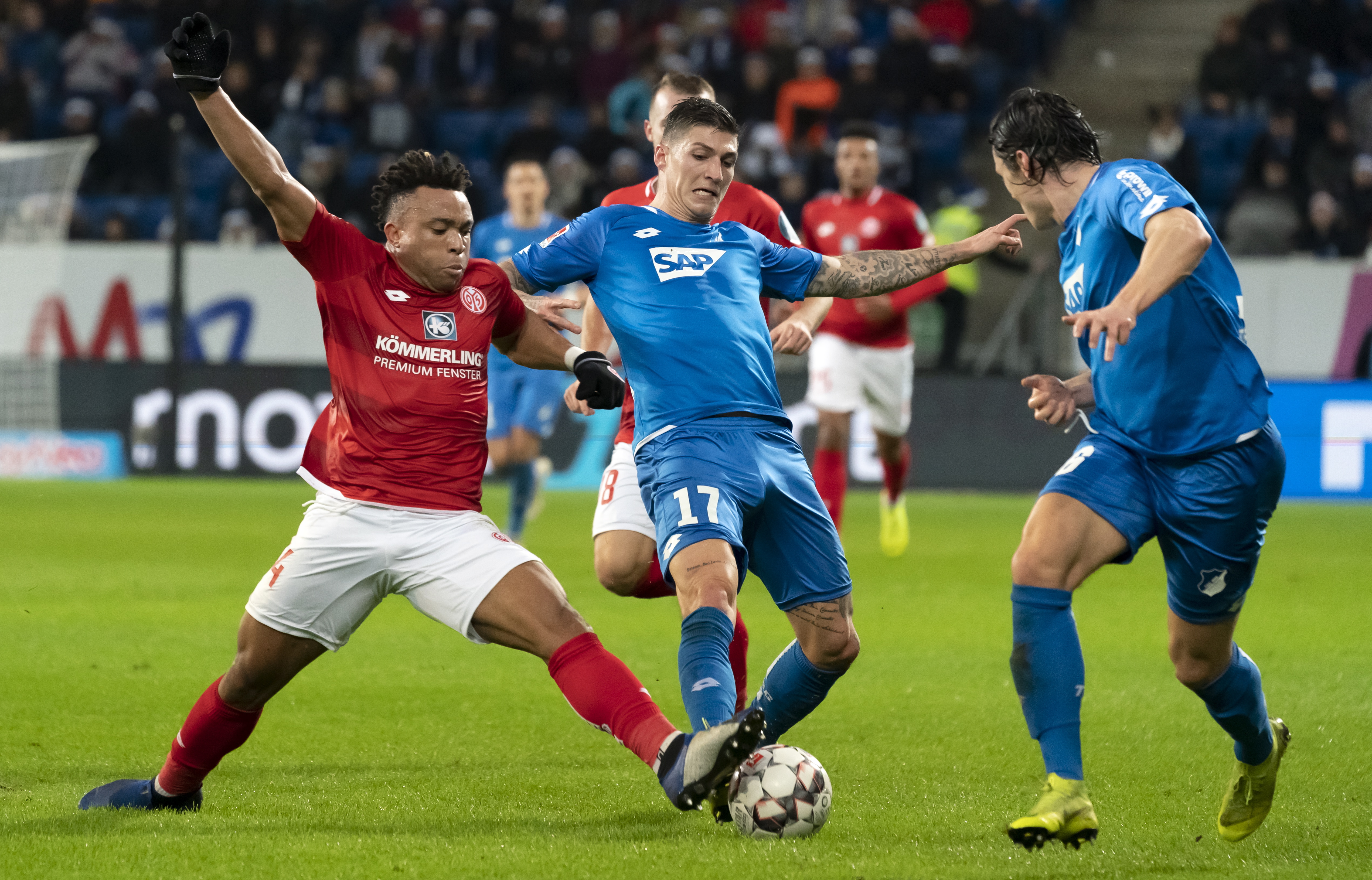 场面上占据 场面上占据