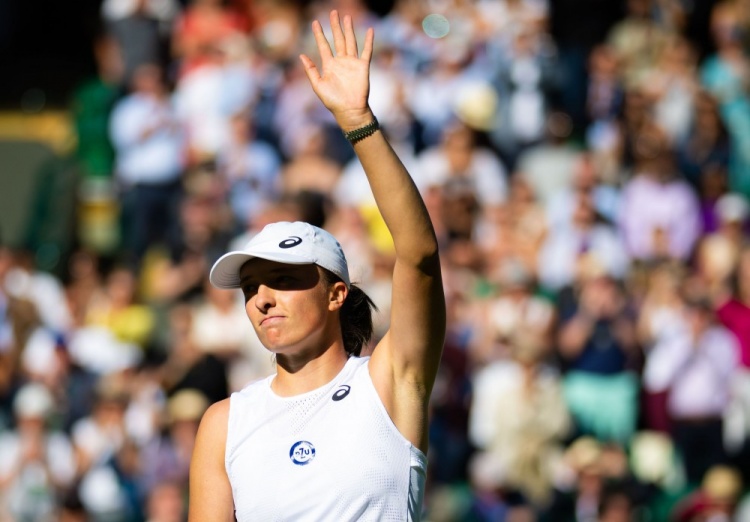 显得更加积 显得更加积