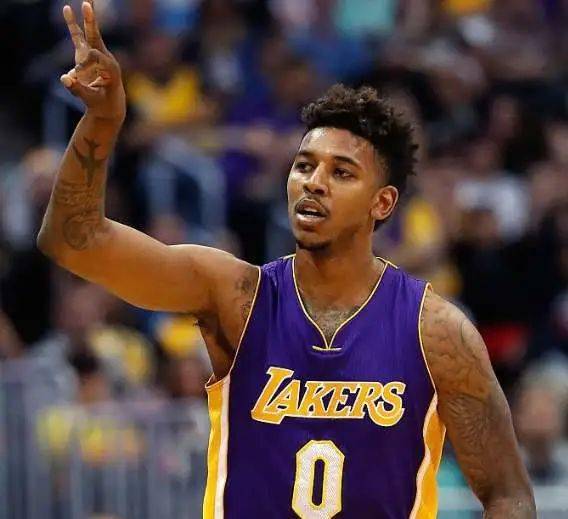 放大阵容上 放大阵容上